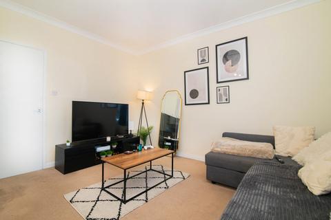 1 bedroom apartment for sale, London Road, Twickenham, TW1