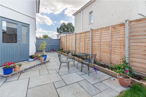 2 Coventry Avenue, Worcester, WR2 4LU