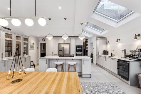 5 bedroom semi-detached house to rent, Egerton Gardens, London, W13