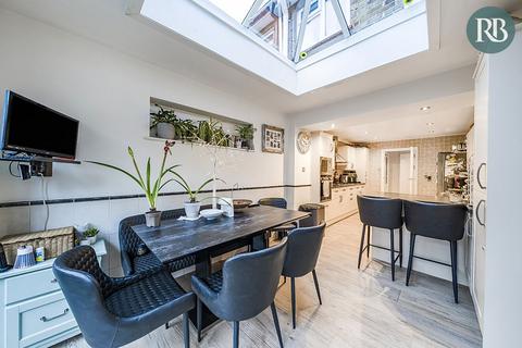 6 bedroom semi-detached house for sale, Croft Avenue, Brighton BN42