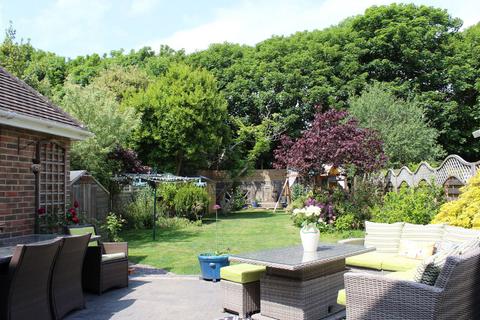 6 bedroom semi-detached house for sale, Croft Avenue, Brighton BN42