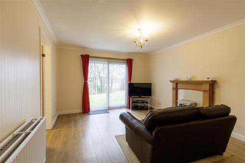 2 bedroom flat for sale, Earnbank, Bridge Of Earn, Perth