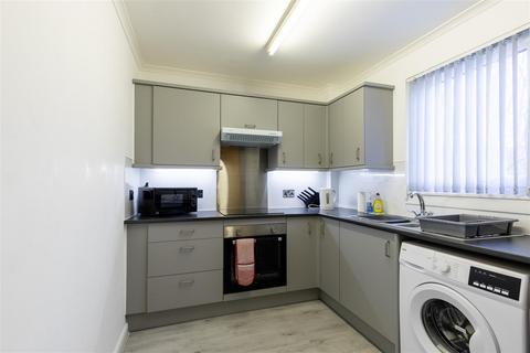 2 bedroom flat for sale, Earnbank, Bridge Of Earn, Perth