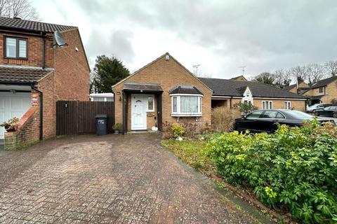 2 bedroom semi-detached bungalow for sale, Osmund Drive, Goldings, Northampton NN3