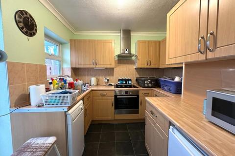 2 bedroom semi-detached bungalow for sale, Osmund Drive, Goldings, Northampton NN3