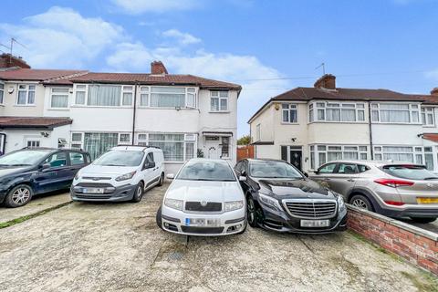 4 bedroom semi-detached house to rent, Reynolds Drive, Edgware, HA8