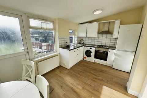 4 bedroom semi-detached house to rent, Reynolds Drive, Edgware, HA8