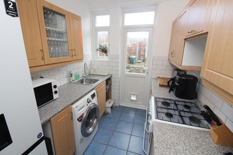 3 bedroom semi-detached house to rent, Bolsover Road, Hove BN3