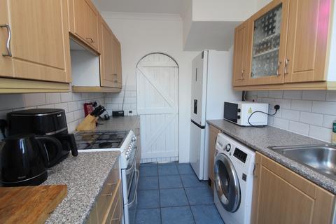 3 bedroom semi-detached house to rent, Bolsover Road, Hove BN3