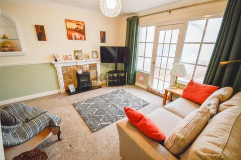 2 bedroom end of terrace house for sale, Thorpe Drive, Waterthorpe, Sheffield, S20