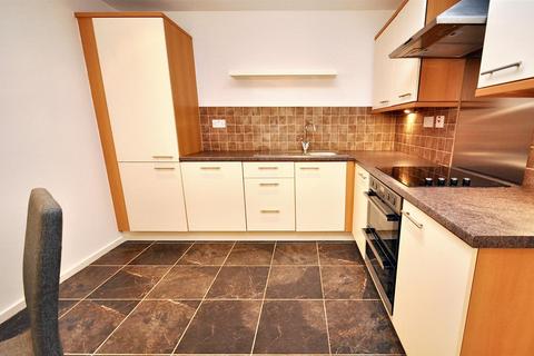 2 bedroom flat to rent, Victoria House, Livery Street, Leamington Spa