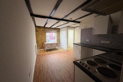 2 bedroom terraced house to rent, Whitworth Street, London SE10