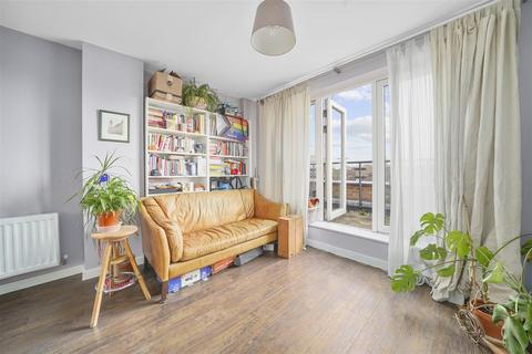 1 bedroom flat for sale, Glengall Road, London NW6