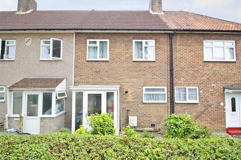 3 bedroom terraced house to rent, Downham Way, Bromley, Kent, BR1