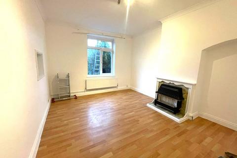 3 bedroom terraced house to rent, Downham Way, Bromley, Kent, BR1