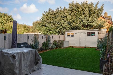 4 bedroom end of terrace house for sale, Nork Gardens, Banstead SM7