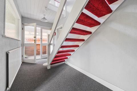 31 Grasby Crescent, Grimsby, DN37 9HE