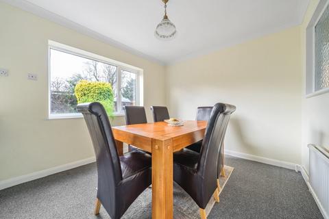 31 Grasby Crescent, Grimsby, DN37 9HE