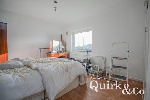 38 Cavendish Crescent, Hornchurch, RM12 5NT