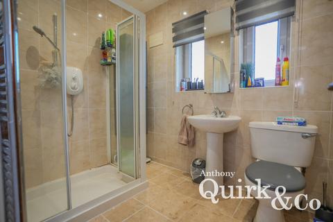 38 Cavendish Crescent, Hornchurch, RM12 5NT