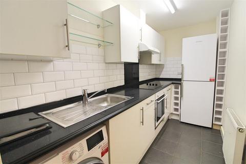 1 bedroom apartment to rent, Wilbury Villas, Hove, BN3 6