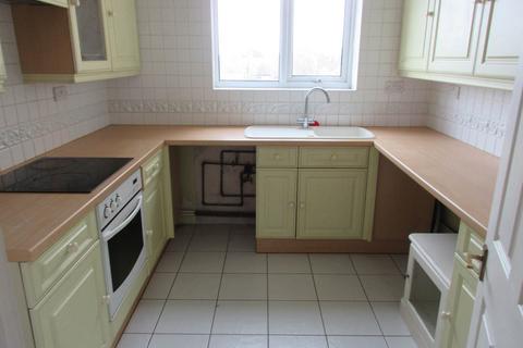 2 bedroom flat to rent, Riverstone, Crowstone Road