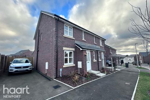 3 bedroom semi-detached house to rent, Carn y Cefn, Ebbw Vale