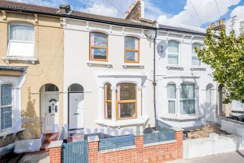 4 bedroom terraced house to rent, Woodside Avenue, South Norwood, SE25