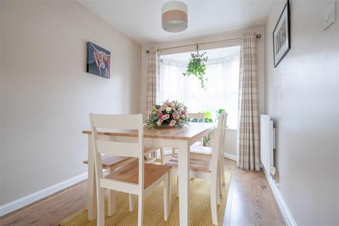 3 bedroom end of terrace house for sale, James Close, Ludlow