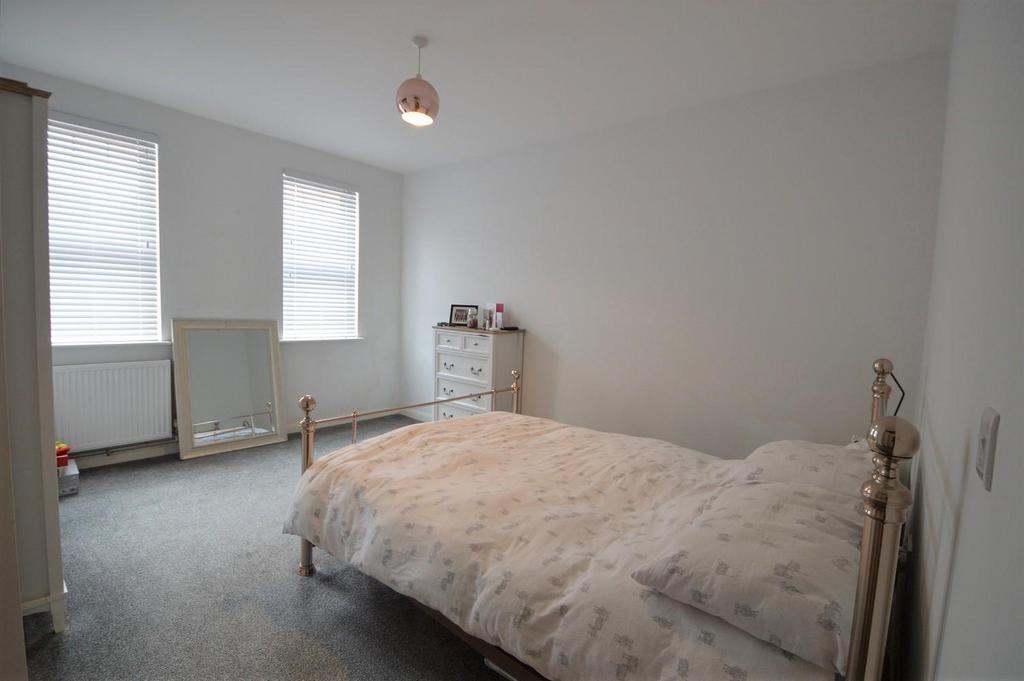 Bed 1.JPG