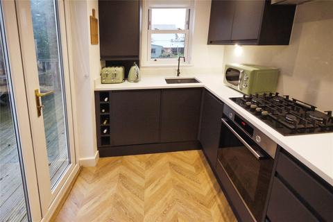 2 bedroom maisonette for sale, Warescot Road, Brentwood, Essex, CM15