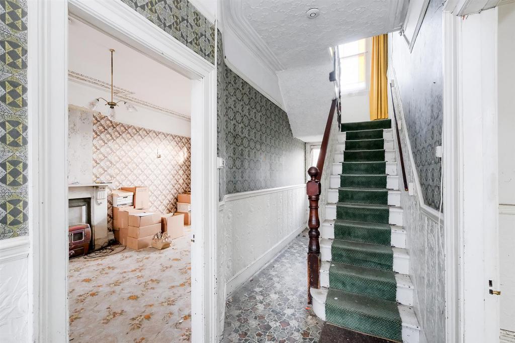 37 Mayfair Avenue-1 web.jpg