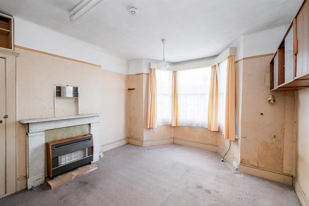 37 Mayfair Avenue-14 web.jpg