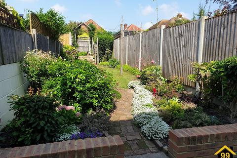 14 Durlock, Minster, Ramsgate, CT12 4HE