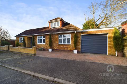 4 bedroom bungalow for sale, The Bartons Close, Northampton NN5