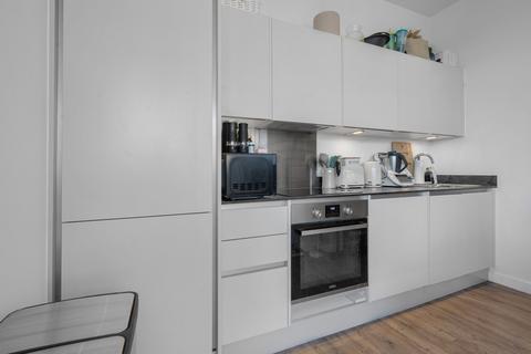 undefined, London Road, Staines-upon-Thames, TW18