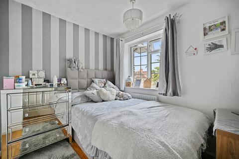 16 Ashmere Close, Cheam, Sutton, SM3 8DZ