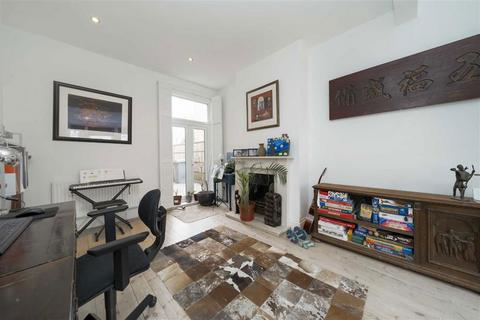 4 bedroom house for sale, Olive Road, London NW2