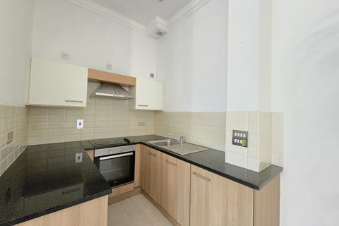 2 bedroom apartment for sale, Windsor Court, Windsor Road, Barry