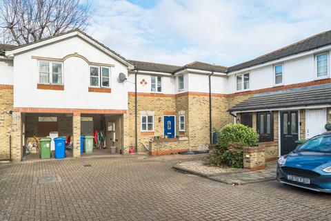 7 Weybridge Court, London, SE16 3JF