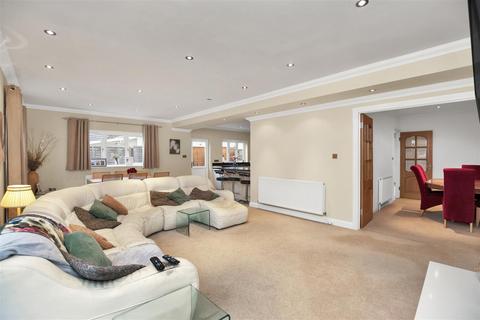 6 bedroom detached house for sale, Hillside, Horsham