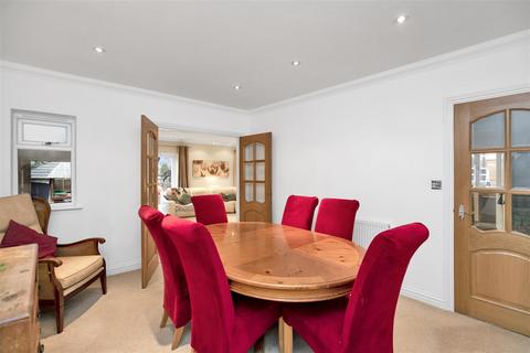 6 bedroom detached house for sale, Hillside, Horsham