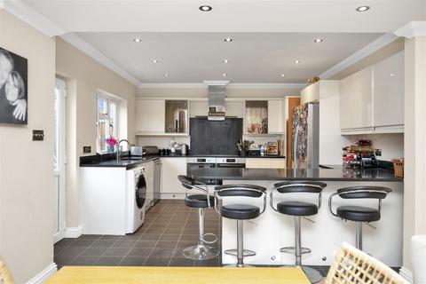 6 bedroom detached house for sale, Hillside, Horsham