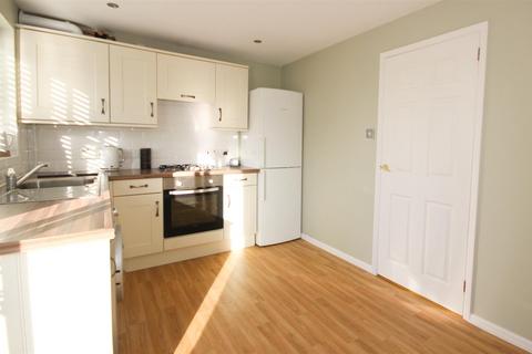 2 bedroom end of terrace house to rent, Combroke Grove, Hatton Park, Warwick