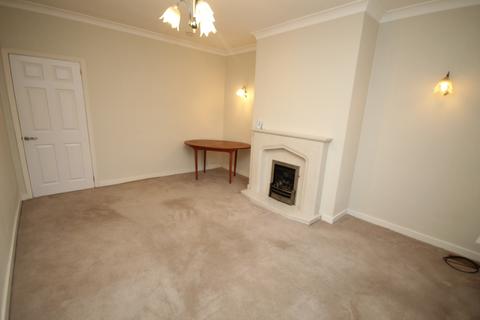 2 bedroom terraced house to rent, Buxton Road, Stretford, M32 9GD