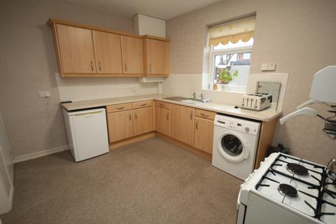 2 bedroom terraced house to rent, Buxton Road, Stretford, M32 9GD