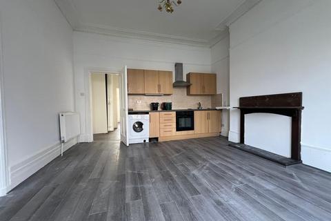 2 bedroom flat to rent, Coleridge Road, Hornsey N8