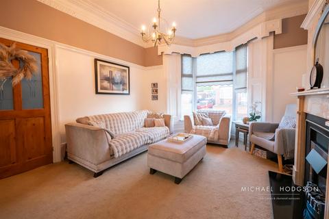 4 bedroom terraced house for sale, Ivanhoe Crescent, Thornhill, Sunderland