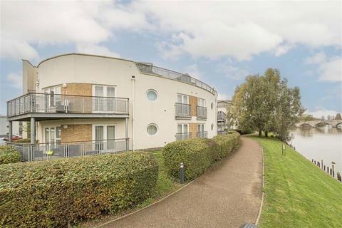 2 bedroom flat to rent, Bridge Wharf, Chertsey KT16