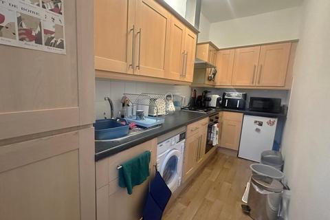 1 bedroom flat to rent, Battersea Park Road, London SW11